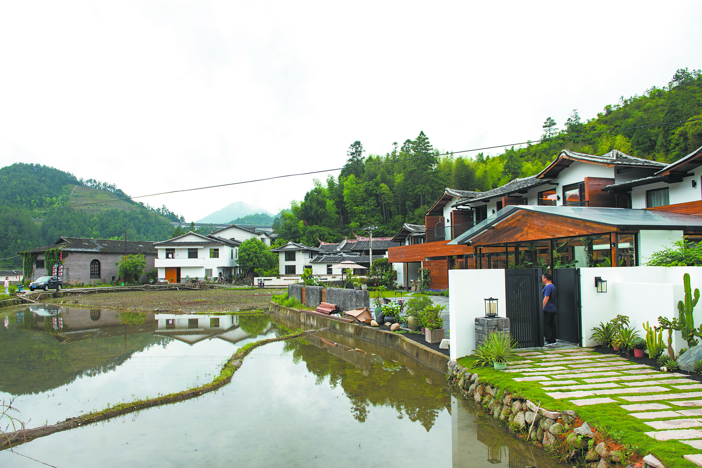 国宝佛岭民宿群自带田园风味 （连江水 摄）.jpg