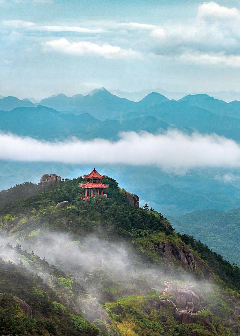 翠峦红塔   方丽萍摄于九仙山.jpg