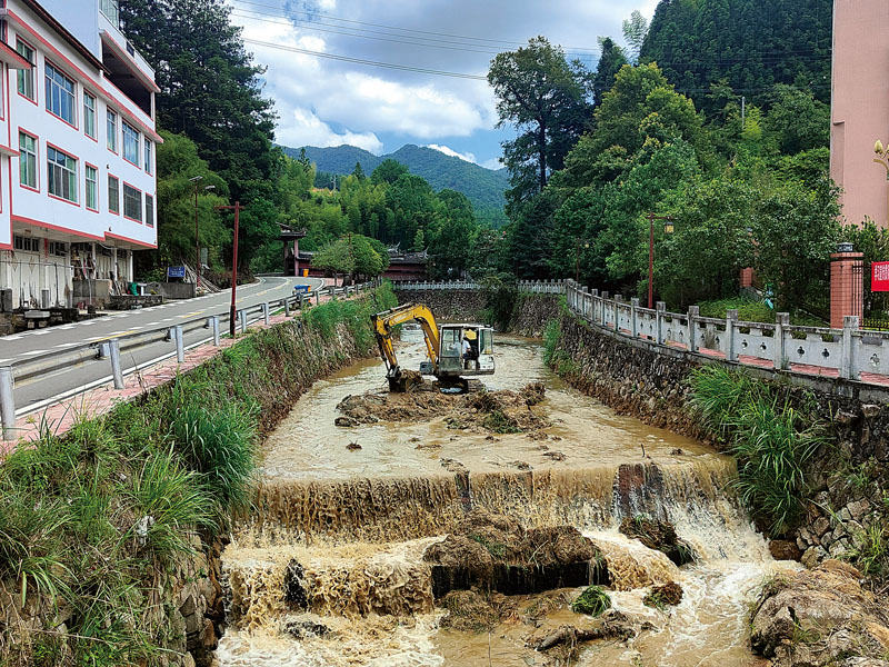 河道整治为乡村振兴注活水.jpg